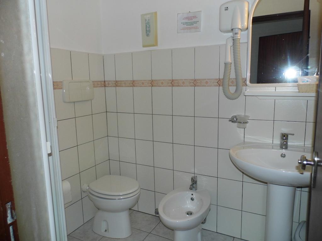 Lina Hotel Stintino Room photo